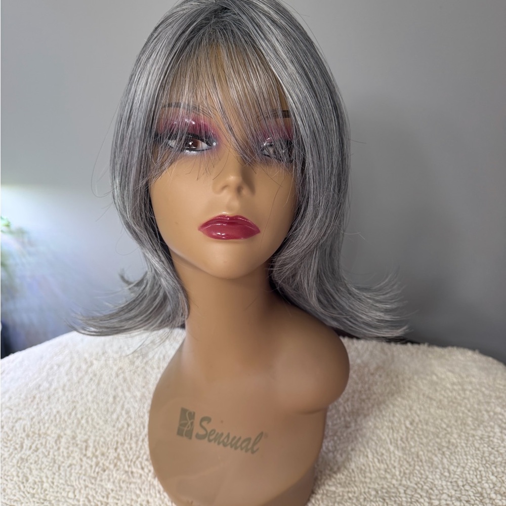 Silver Gray Layered Wig with Face-Framing Bangs